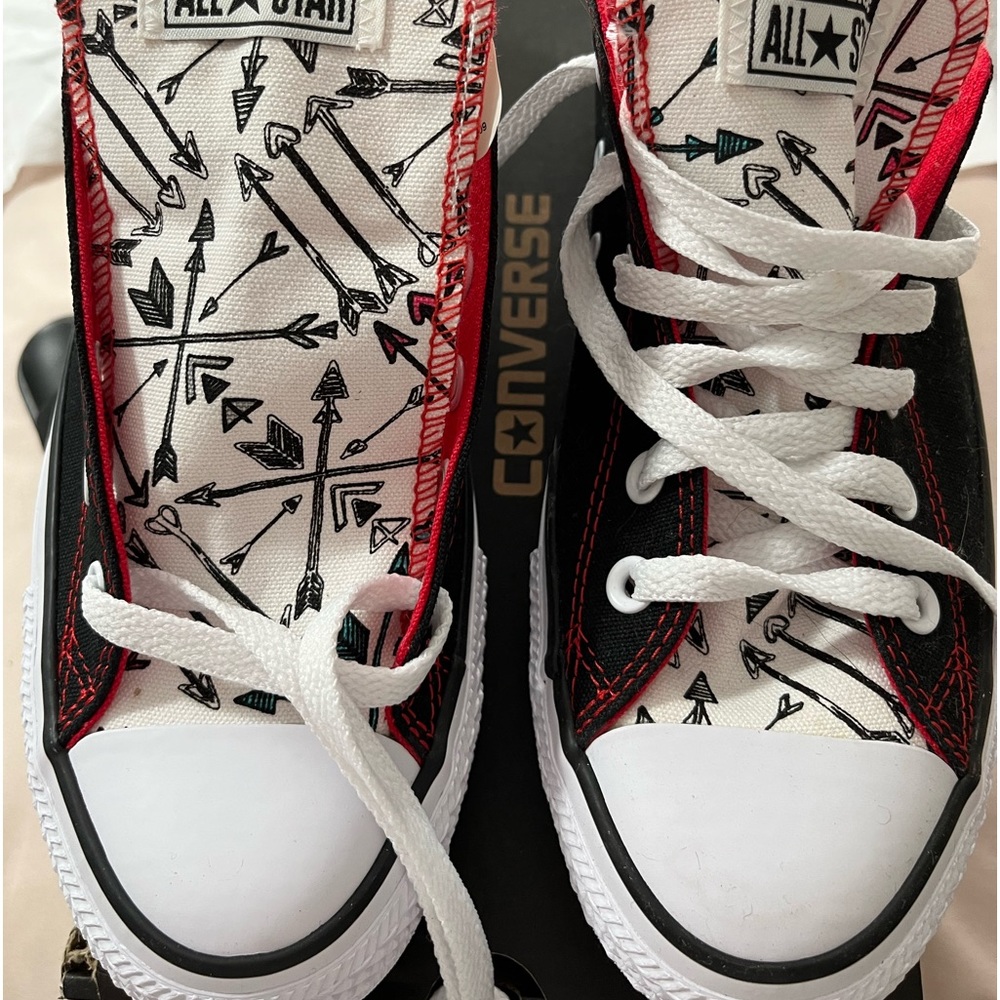 “Build your own” Converse low tops